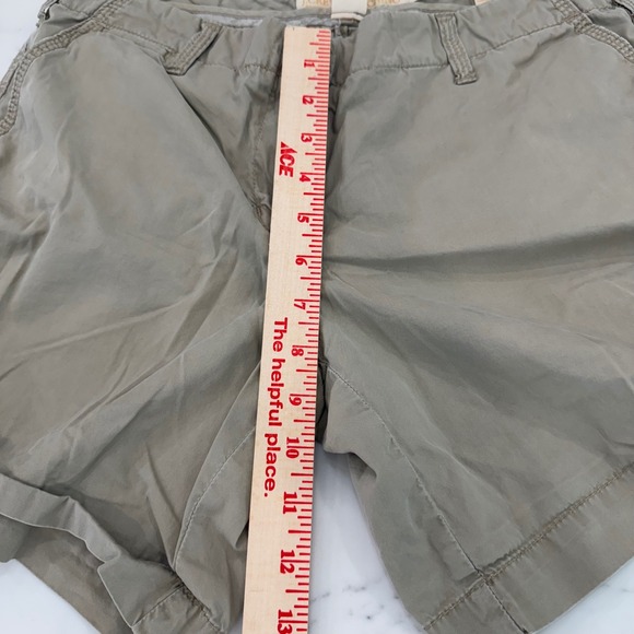 J.Crew Chino Shorts City Fit Classic Twill Roll Tab Khaki‎ Size 6 - Picture 7 of 7